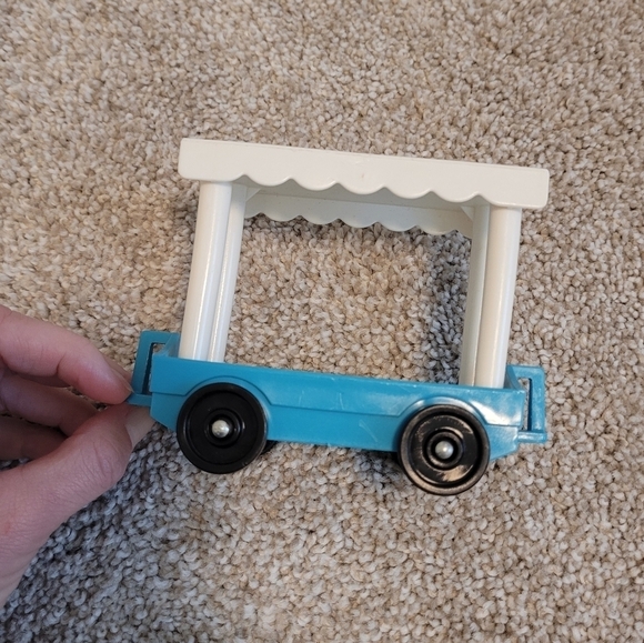 Fisher-Price Vintage 1984 Zoo Tram Train Cart - Picture 3 of 4